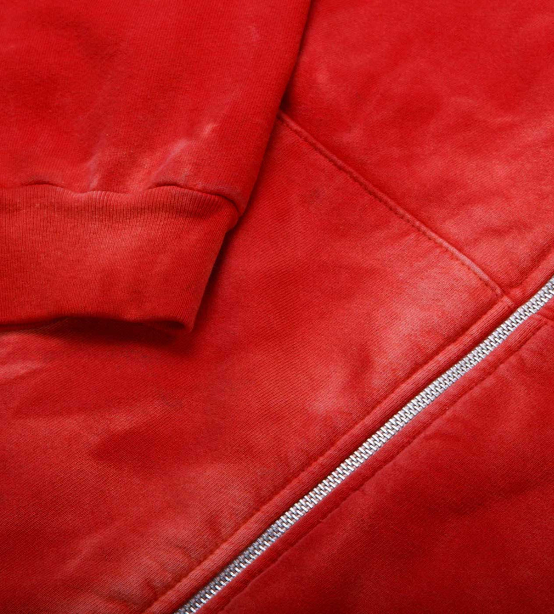 Product Image of Pieces Sun Faded Zip Up Sweatshirt Lava Red Close Up Zipper