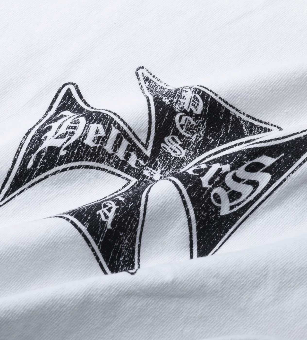 Product Image of Pieces Twisted Choppers Tee Off White close up 2
