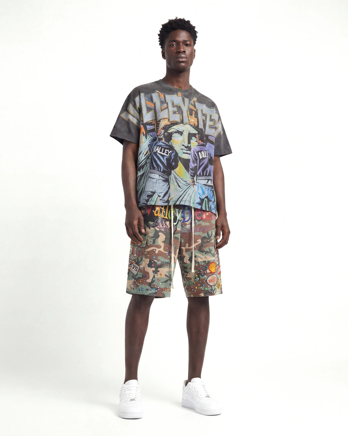 Men Look 40