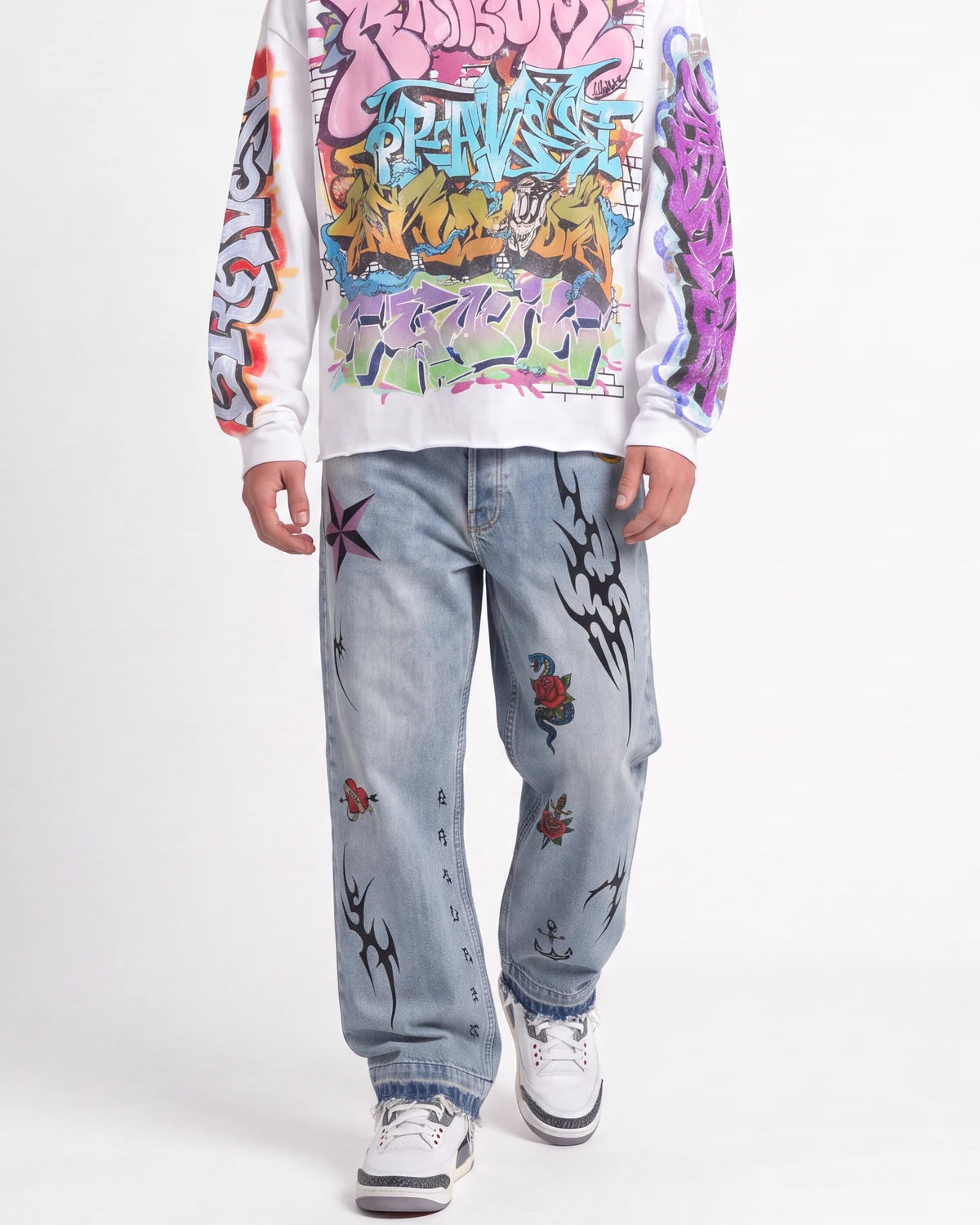 model detailed close bravest pants
