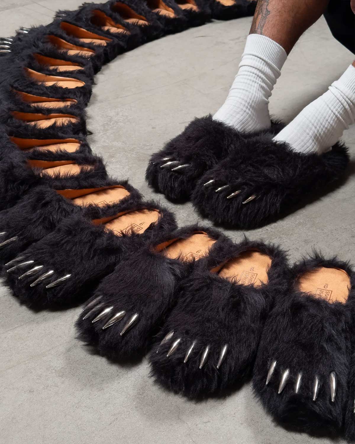 Bravest Studios Bear Claw Mule Black – Restock AR