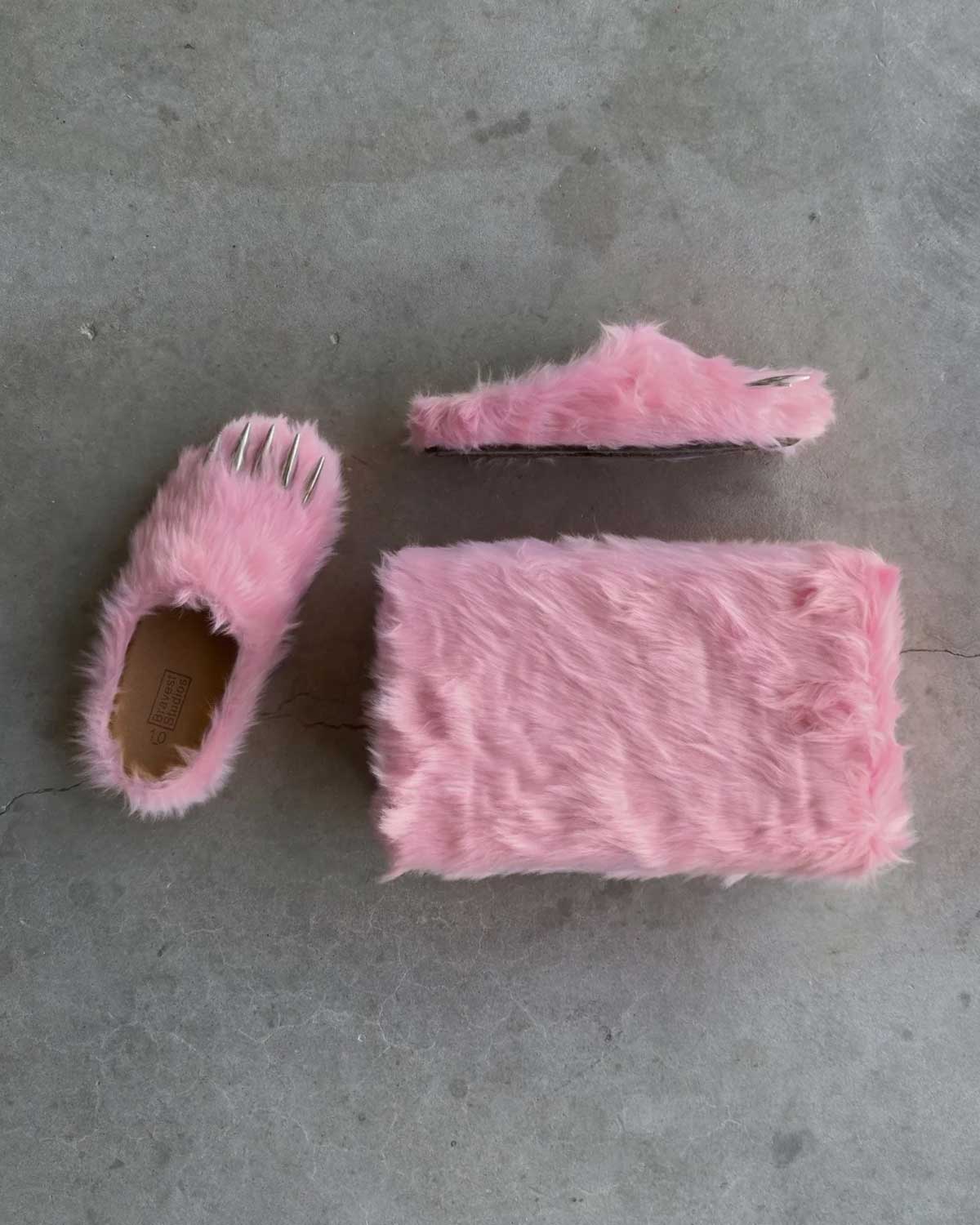 Bravest Studios Bear Claw Mule Pink
