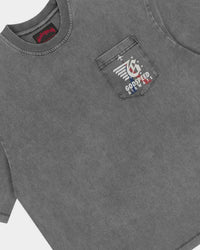 Godspeed GS Air Paris Pocket Tee grey, close-up of the winged GODSPEED AIRWAYS chest pocket print