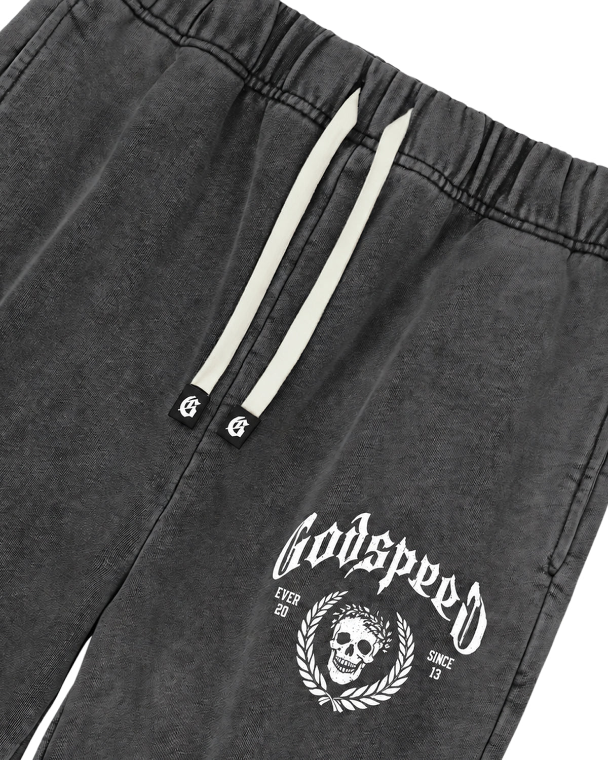 Godspeed Victor Crest Sweatsuit grey, close-up of the skull crest on the hoodie chest