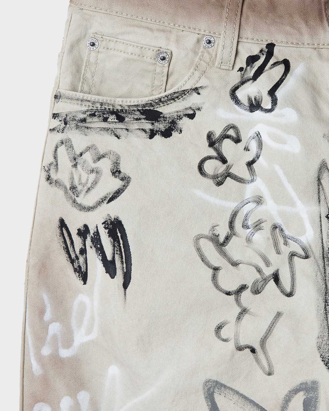 HMDD Banksy Shorts Cream