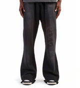 Product Image Of Pieces Studios Flared Sweatpants Vintage Black Model Wearing