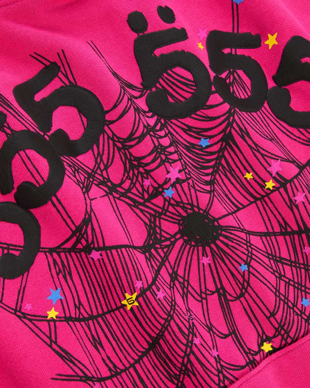 Sp5der Angel Number Hoodie pink, close-up of the black puff 555 numerals and line-drawn spiderweb graphic
