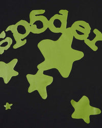 Sp5der Beluga Tee onyx, close-up of the lime green arched sp5der wordmark
