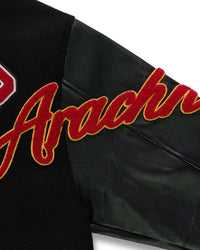 Sp5der District Cuntry Varsity Jacket black, close-up of the chenille script patch on the leather sleeve