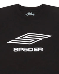 Sp5der Pro LW Tee black, close-up of the white Sp5der chevron logo and the sprayed Sp5der neck label