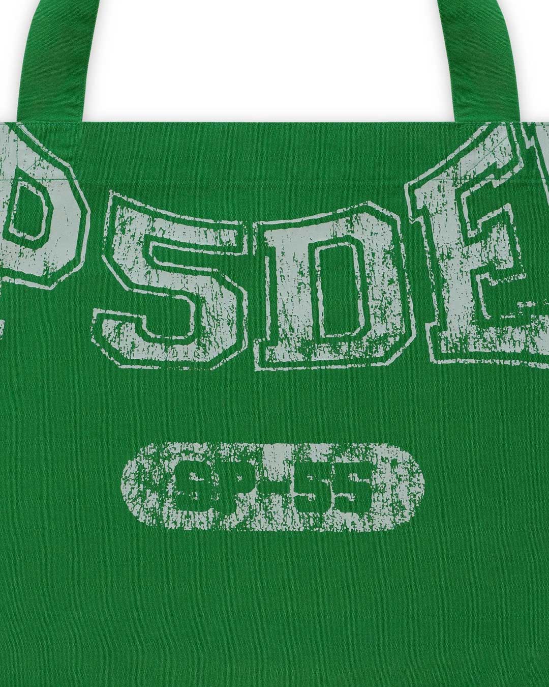 Sp5der Sp5 Jersey Tote Bag kelly green, close-up of the arched SP5DER lettering and oval badge