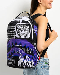 Sprayground Stencil Shark Attack Backpack purple, detail of the stencil tiger head