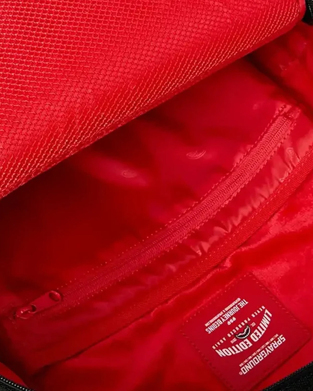 Sprayground Subway Vandals Backpack black, close-up of the top carry handle