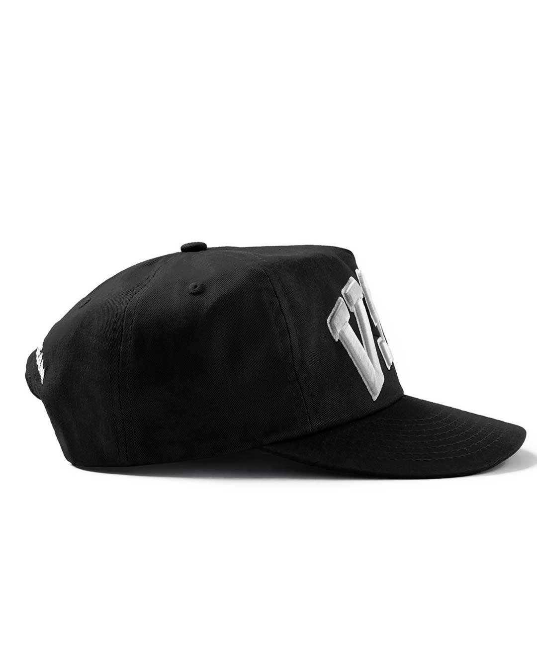 Vale Forever VSU Snapper black, side view of the flat brim and black crown